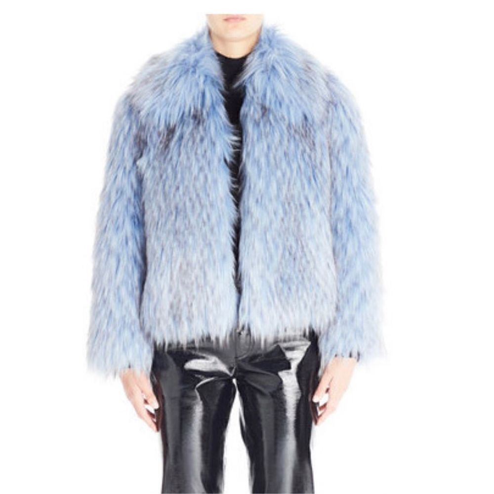 EI8HTDREAMS
FAUX FUR COAT size xs